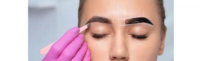 Job: London. Looking For a Model for an Eyebrow Tinting Procedure